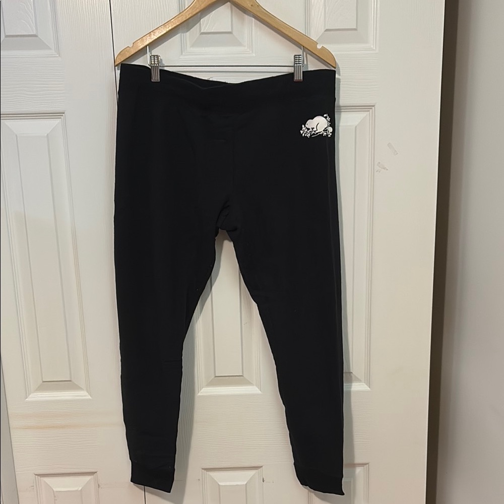 Roots Black Leggings